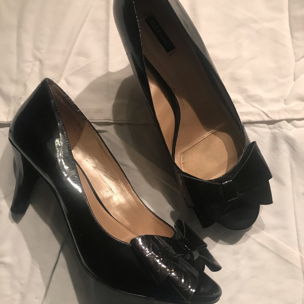Ladies shoes